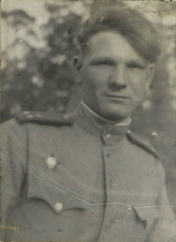 Фотография: Герой Советского Союза Старший лейтенант Соломонов А.А.