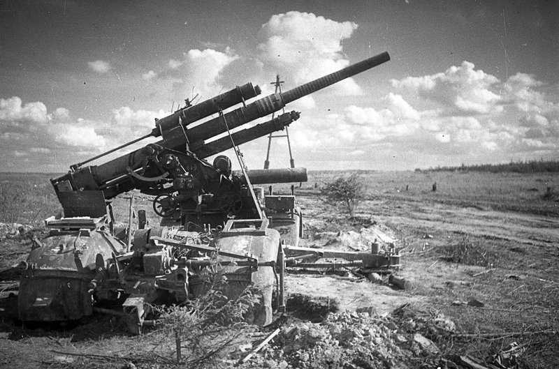 Type of anti-aircraft guns abandoned by Germans during the retreat at the airfield near Rzhev.