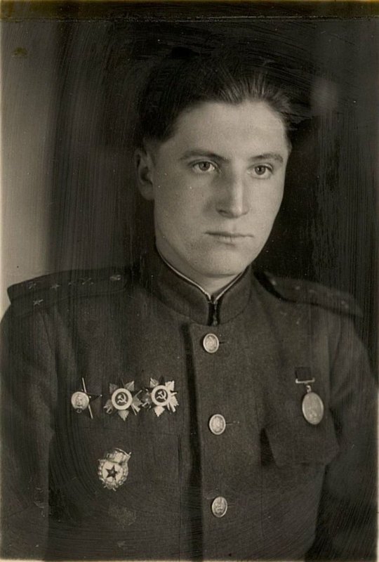 Image: Adjutant senior of the 900th department of sappers of the battalion of the guard Captain Artamonov