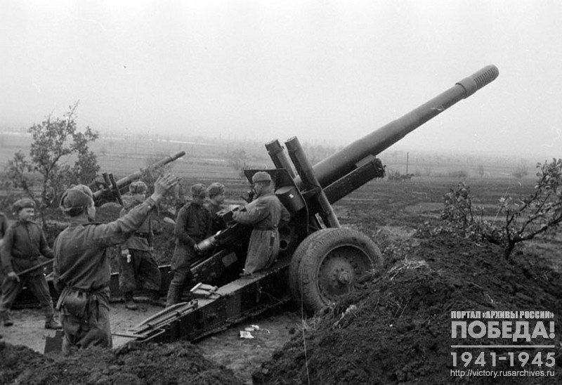 Artillery guns under command of senior lieutenant Khalimov firing at the enemy positions