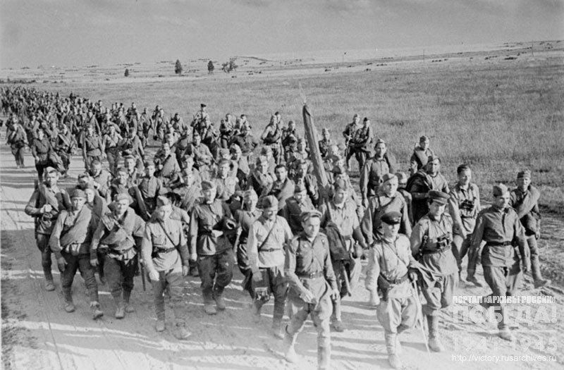 Military reinforcements on the march to the front line