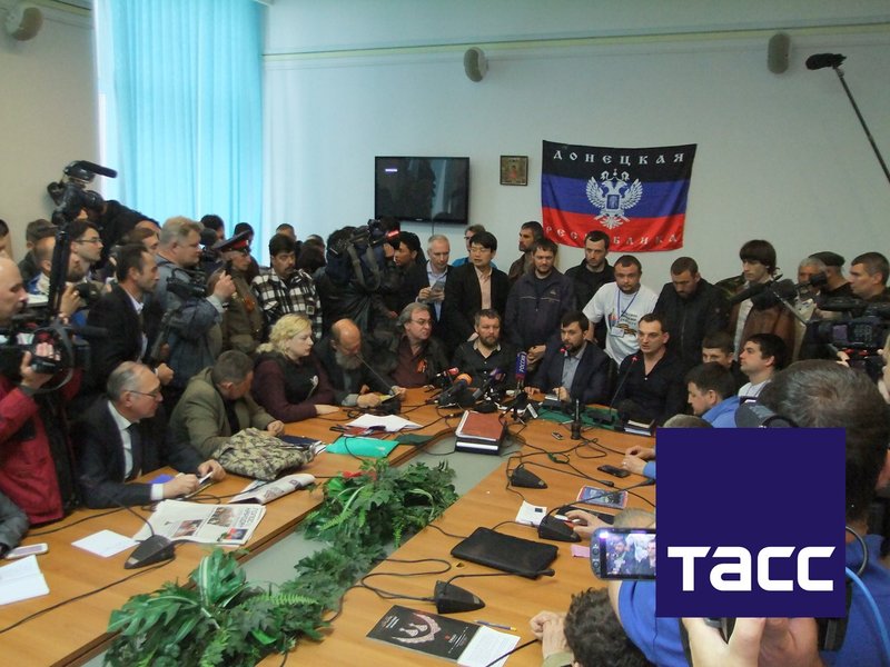 During a meeting of the Public Councils of Donetsk and Luhansk regions