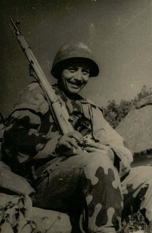 Фотография: Е. Толчин уничтожил 37 немцев