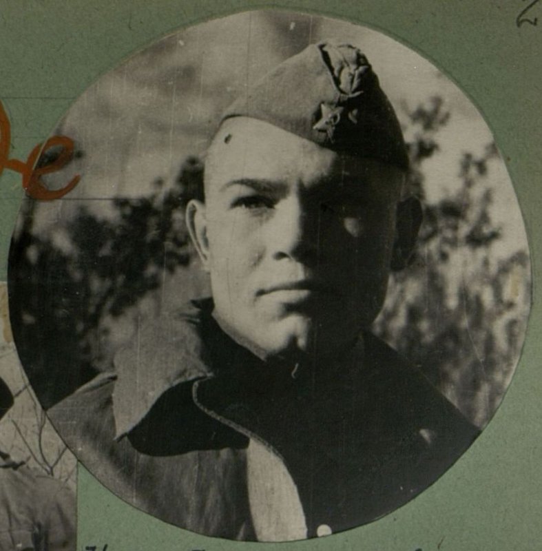 Image: Tank destroyer gun commander P. Piksaikin