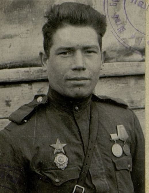 Image: Senior Sergeant Shishkin is a radio operator