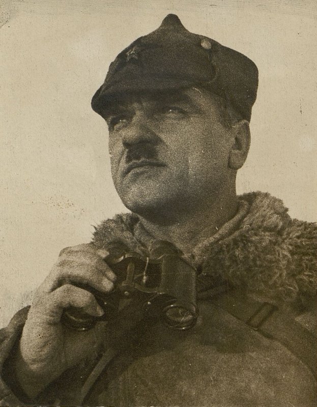 Фотография: Первый командир 227-ГАП майор Бриченок Роберт Иванович