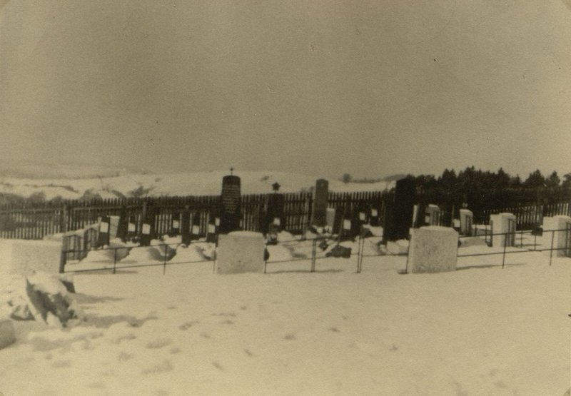 Image: Perg. General view of a military cemetery