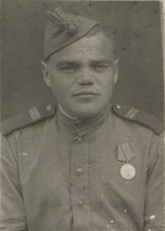 Фотография: Комсорг роты БВ мл. серайонт Копочинский