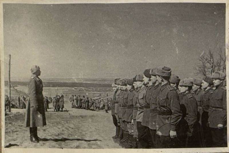 Фотография: Вручение погонов