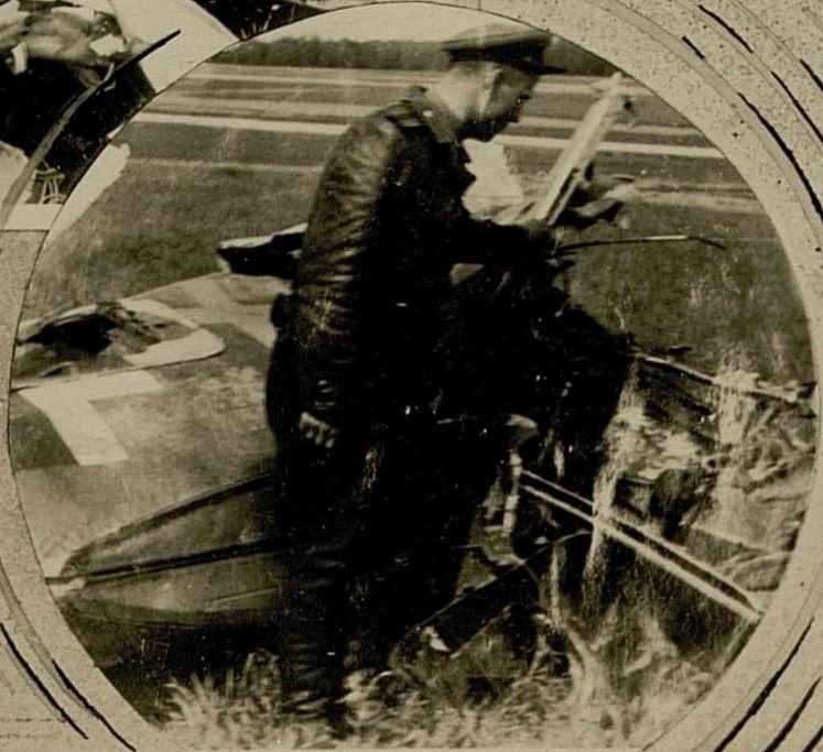 Фотография: ФВ-190 сбитый 22.04.45 г. 4 батареей в районе Мюккендорфа