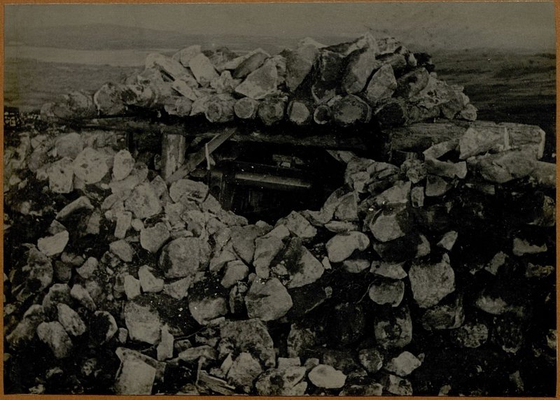 Фотография: Компрессорная установка. Для скальных работ при постройке оборонительных сооружений, немцы широко применяли горное оборудование