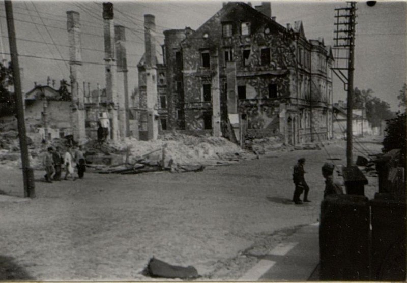 Фотография: Разрушения в г. Тарту, совершенные немцами при отходе