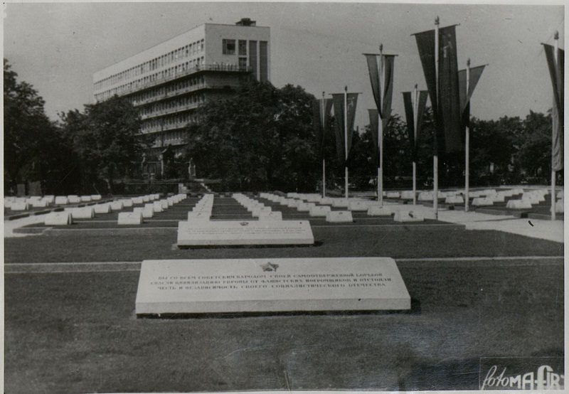 Image: General view of the central garrison cemetery (8th district of Kerepeshi)