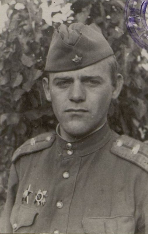 Image: Tank commander Lieutenant V.I. Taranov