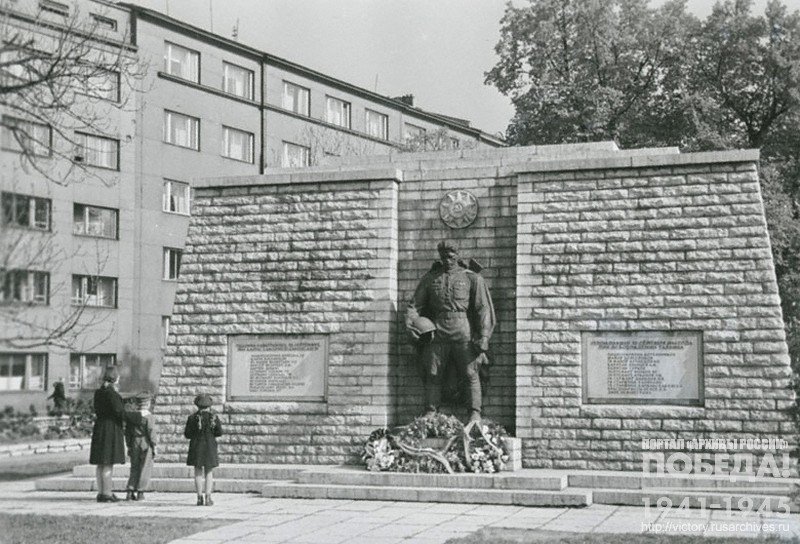Memorial to the heroes of the Great Patriotic War in Tallinn