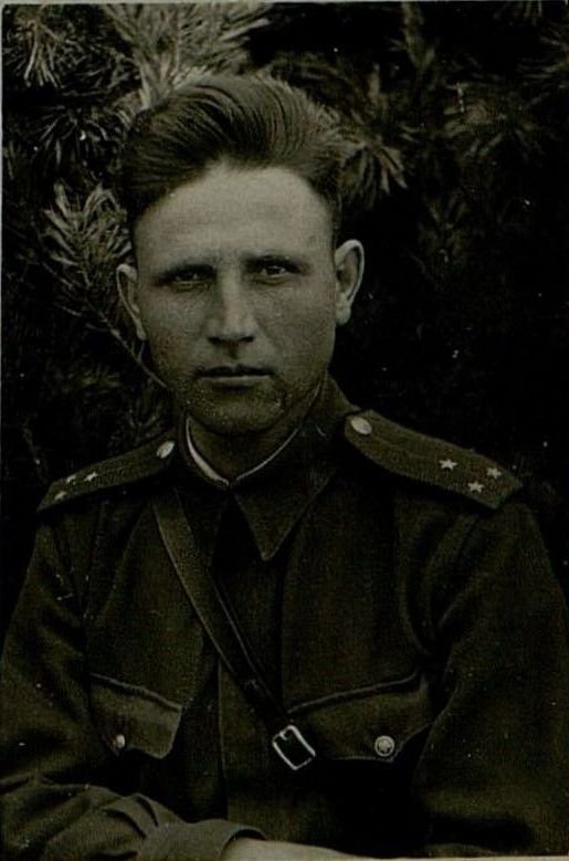 Фотография: Старший лейтенант Федькин Т.Т. Уполномоченный особого отдела.