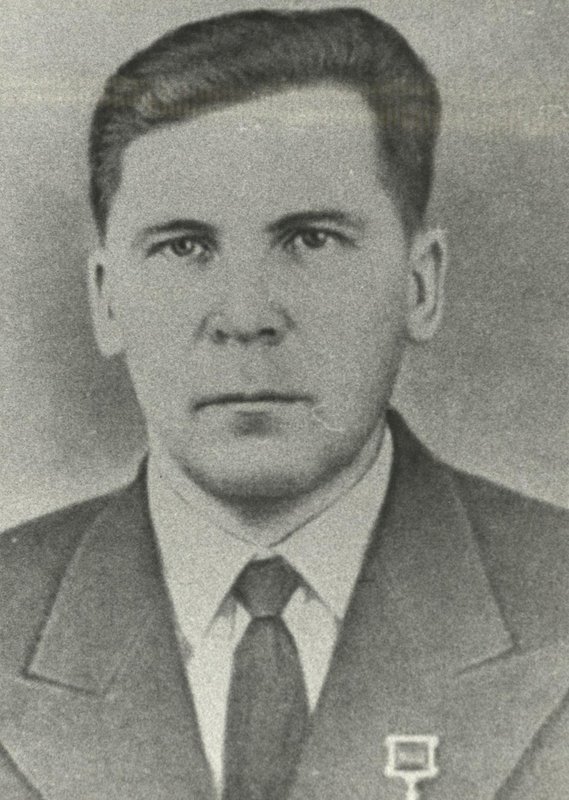 Portrait of the Hero of the Soviet Union Makar Babikov, fighter of the Northern Fleet Reconnaissance Squad. Field Army