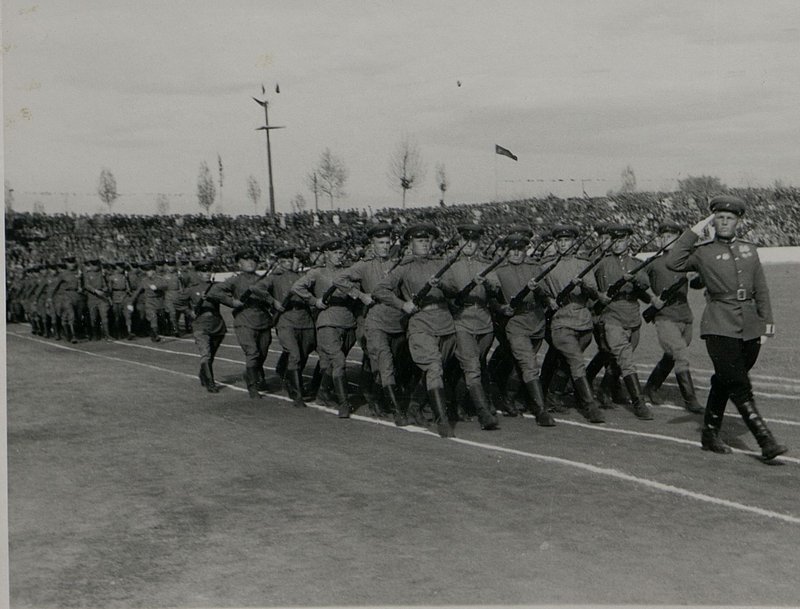Фотография: Физкультурный парад в день открытия военизированной армейской спартакиады на стадионе "Юнак", г. София