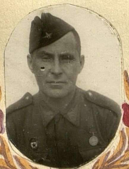 Image: Guards Red Army soldier Vasiliev A.V. shooter