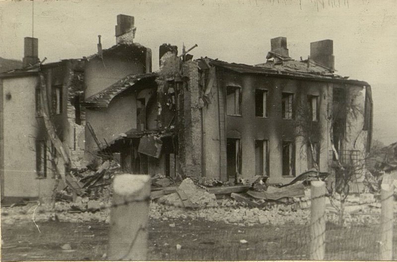Image: Undermined power plant