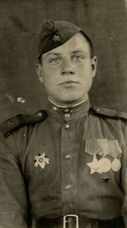 Фотография: Ефрейтор Иван Михайлович Киргетов, комсомолец