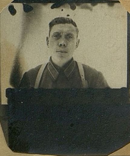 Image: Junior Lieutenant Shemyakin. Machine-gun platoon commander of the 4th rifle company
