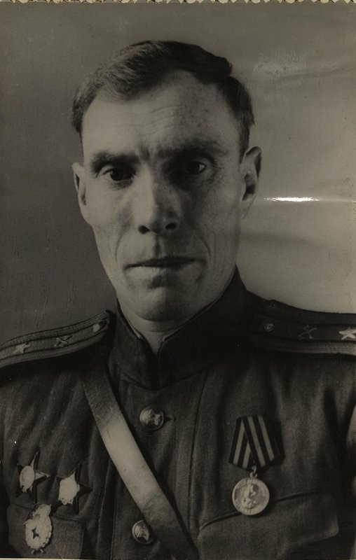 Фотография: Командир отдельной саперной Роты гвардии майор Кравченко