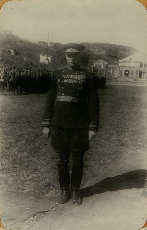 Фотография: Командующий войсками 35 Армии герой Советского Союза гвардии генерал-полковник Захватаев Н.Д.