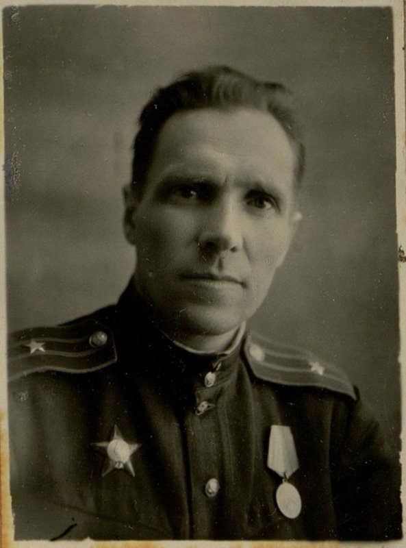Фотография: Заместитель Командира части по политчасти майор товарищ Харланов