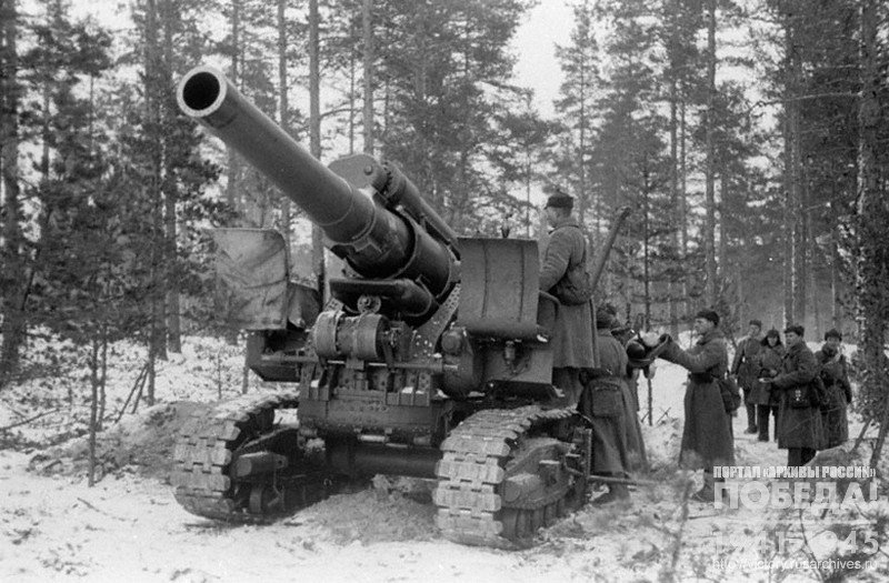 Finnish heavy gun on the front line