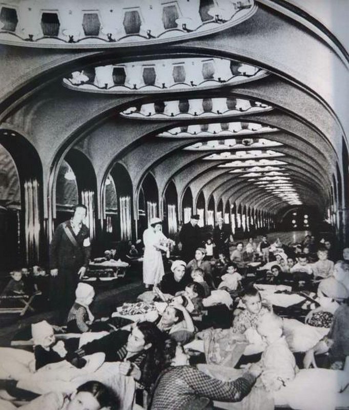 Москва 1941. На станции «Маяковская»