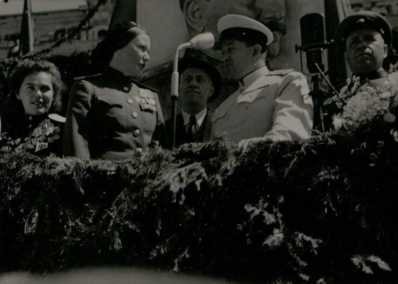 Фотография: Встреча воинов-победителей Красной Армии на площади Царь Освободитель г. София