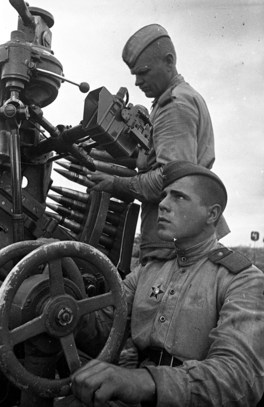 The anti-aircraft gun-layer Сorporal T.D. Goryachy, awarded with the Order of the Red Star, 1943.