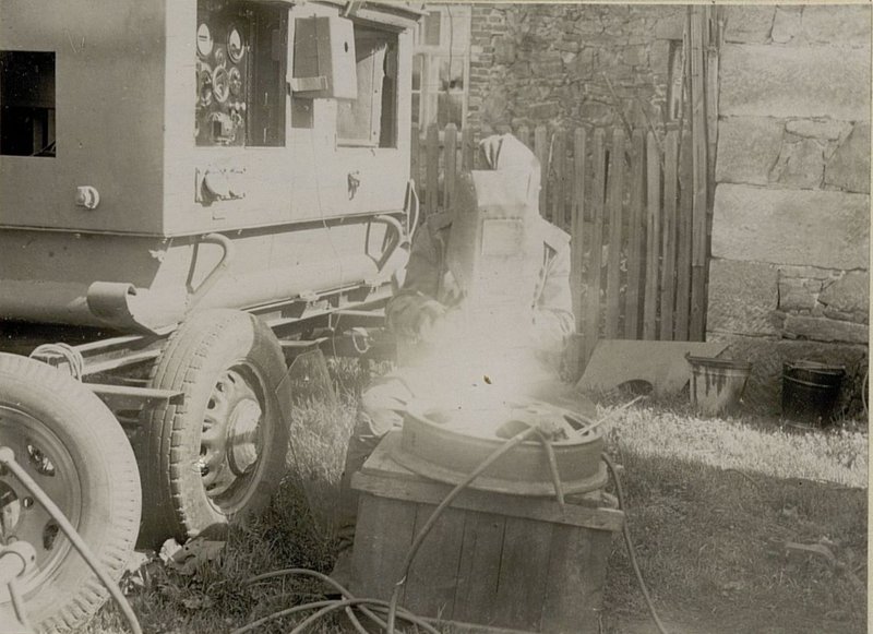 Image: 72 Aviation Service Battalion Private electric welder Levchenko at work