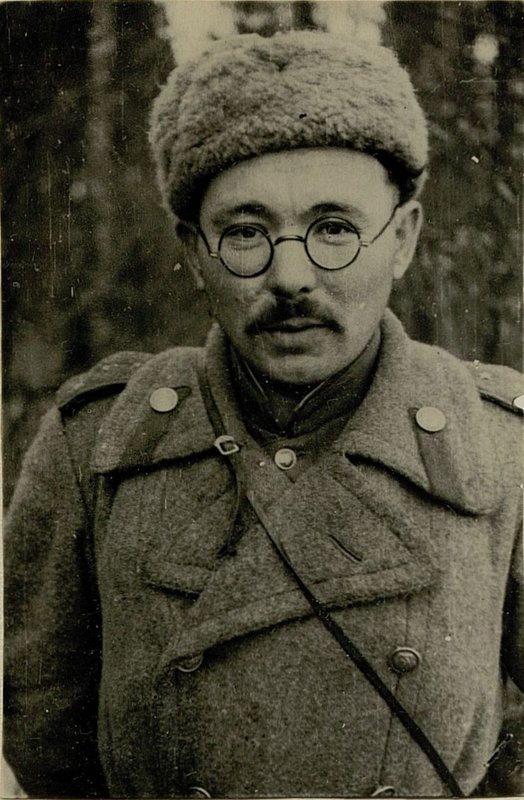 Фотография: Пулеметы Капитана Алиева всегда были с пехотой, в любых условиях. Когда выбывали люди из строя, он сам ложился за пулемет