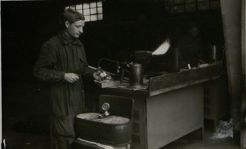 Фотография: История 6 подвижной авиаремонтной базы