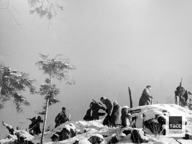 Soldiers of the Fourth Ukrainian Front Soldiers of the Fourth Ukrainian Front at a height recaptured from the enemy in the Carpathian Mountains during the Western Carpathian strategic operation of the Soviet troops.