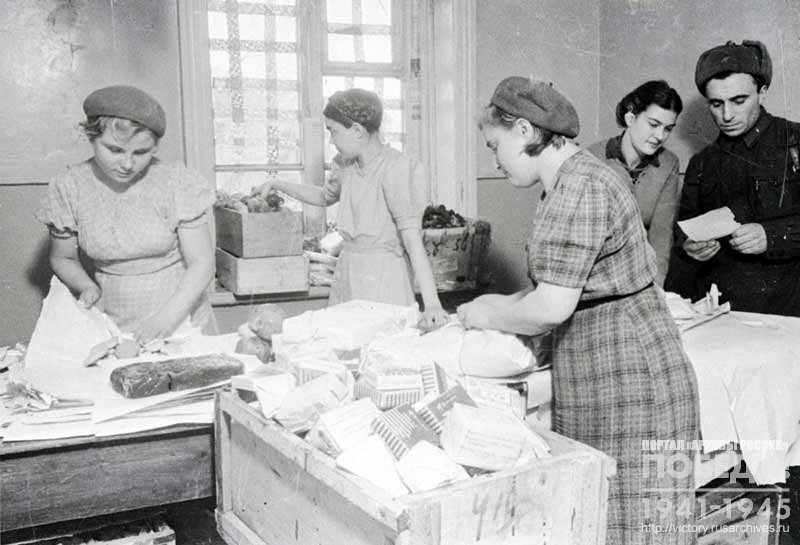 Komsomol members of Rostov-on-Don pack gifts to be sent to the front