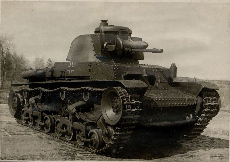 Image: Light tank "Prague-38T" (Czechoslovakian)