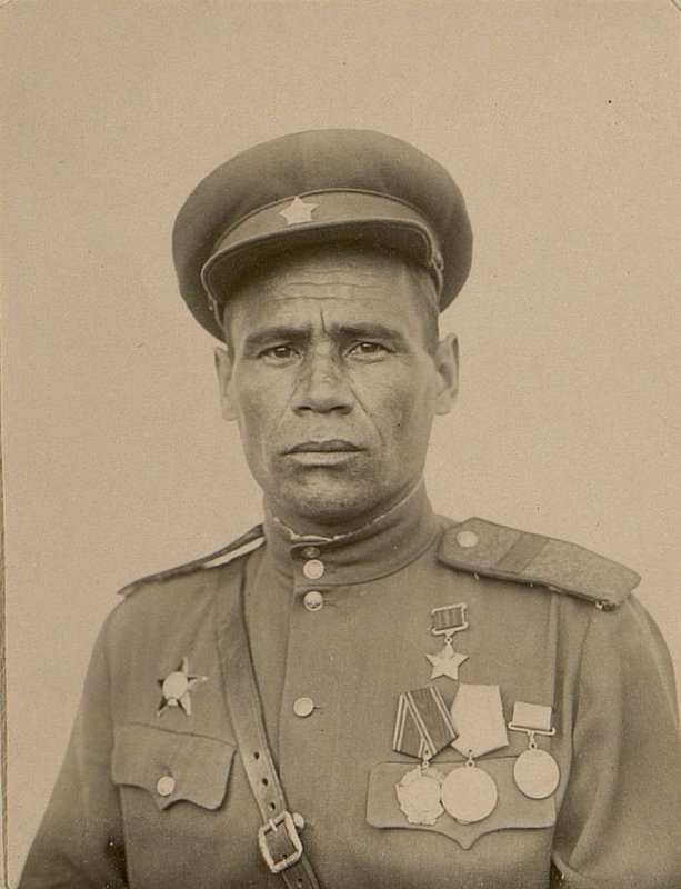 Фотография: Герой советского союза старший сержант Ахмедулин