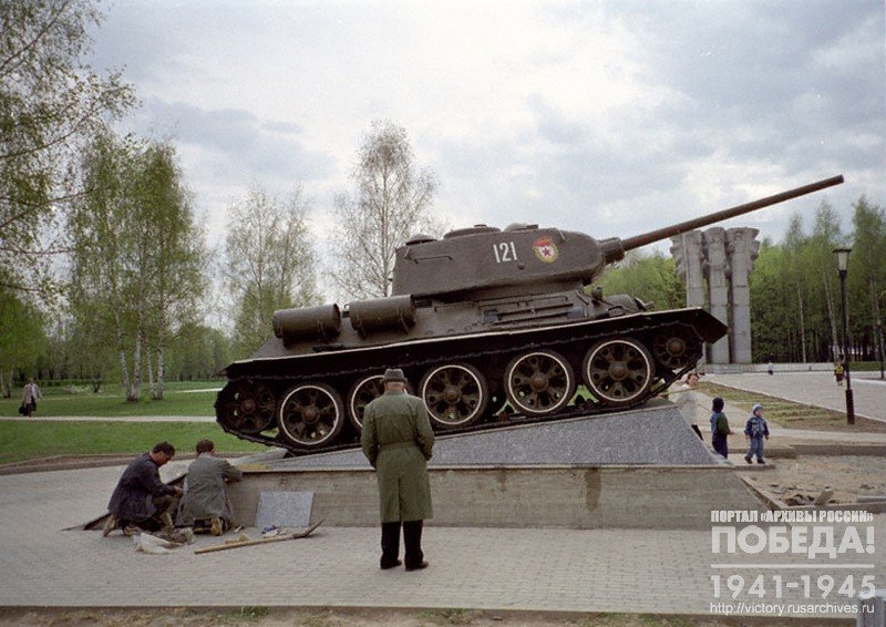 Memorial tank on a square of Korolev, installed as a memento of the Great Patriotic War