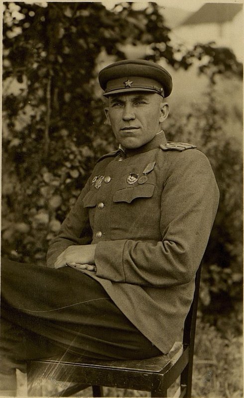 Фотография: Командир 813 стрелкового ордена Александра Невского полка подполковник Чуприн И.А.