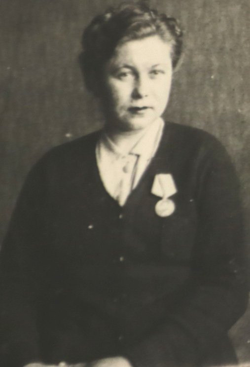 Hirnaya Vera Andronovna, nurse of the physiotherapy department of the evacuation hospital No. 3659