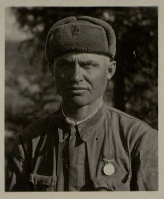 Image: Junior Sergeant Manakhov