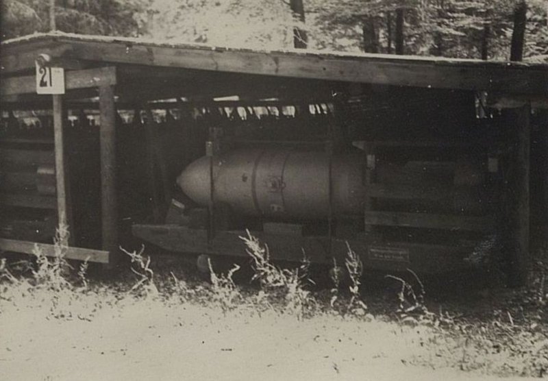 Фотография: 139 ИСБ (инженерно-саперной бригады) на охране авиахимбомб в районе Лосса