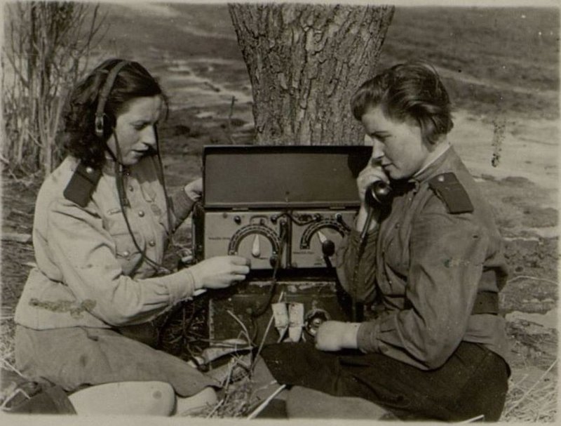 Image: Excellent radio operators (from left to right) Lance-corporal Olga Afonasyeva and Lance-corporal Anastasia Kozlova