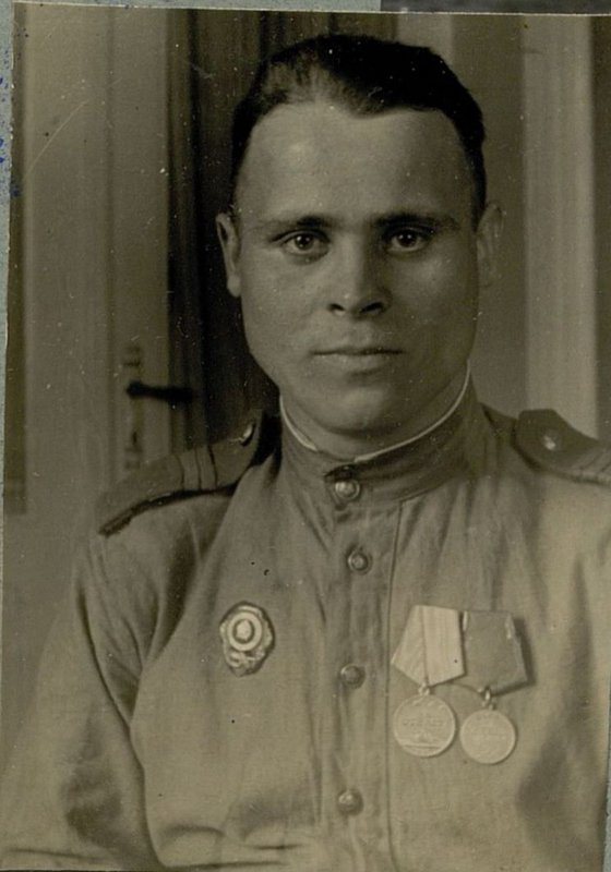 Фотография: Пулеметчик сержант Богатеренков Я.А.