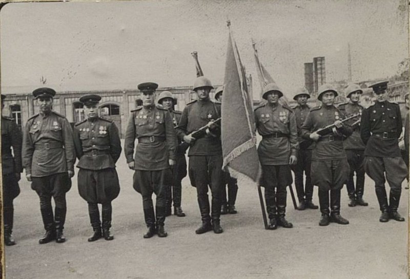 Фотография: День вручения ордена Красного Знамени 138 ИСБ