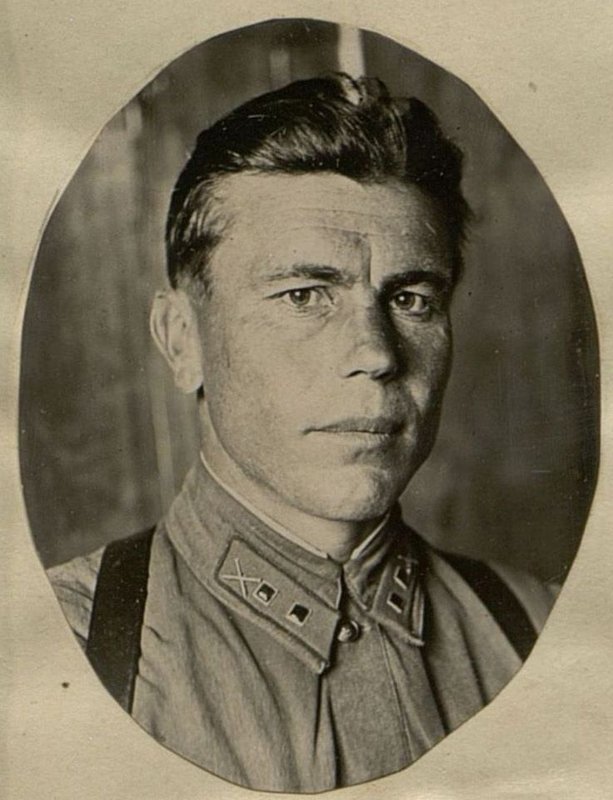 Фотография: Чертыковцев политический руководитель