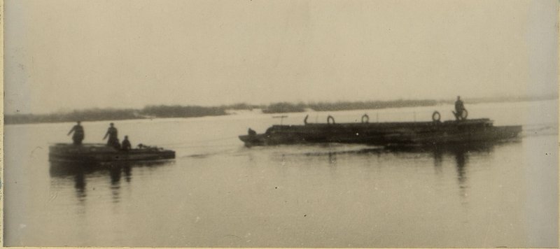 Image: Entering ferries into the bridge line